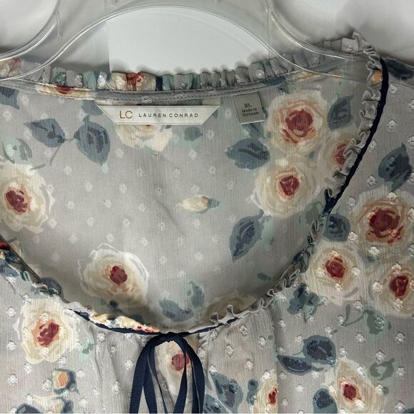 Lauren Conrad Romantic Floral Blouse XL Top 3/4 sleeves - Picture 4 of 4